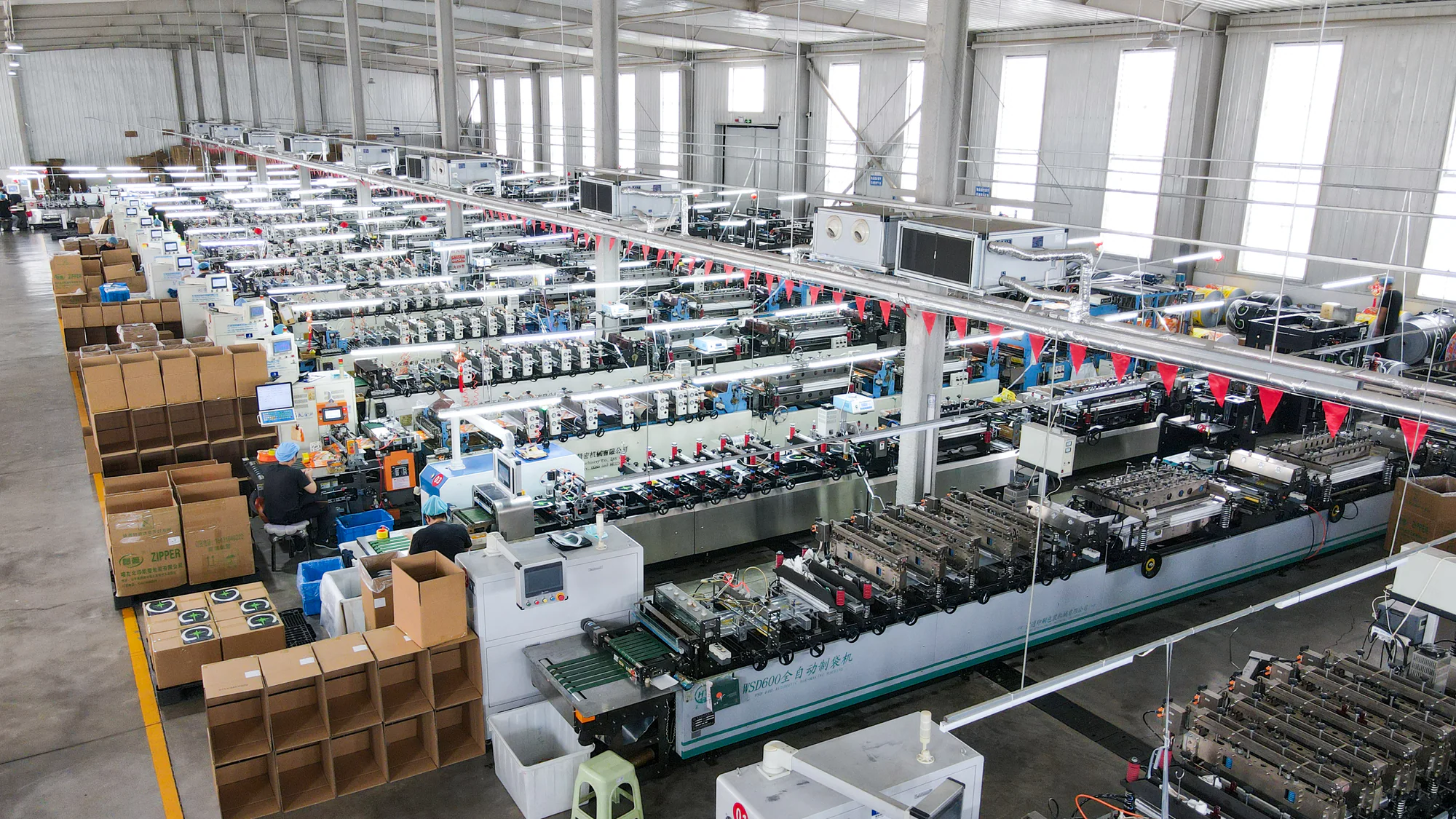 Juren Packaging bag-making workshop